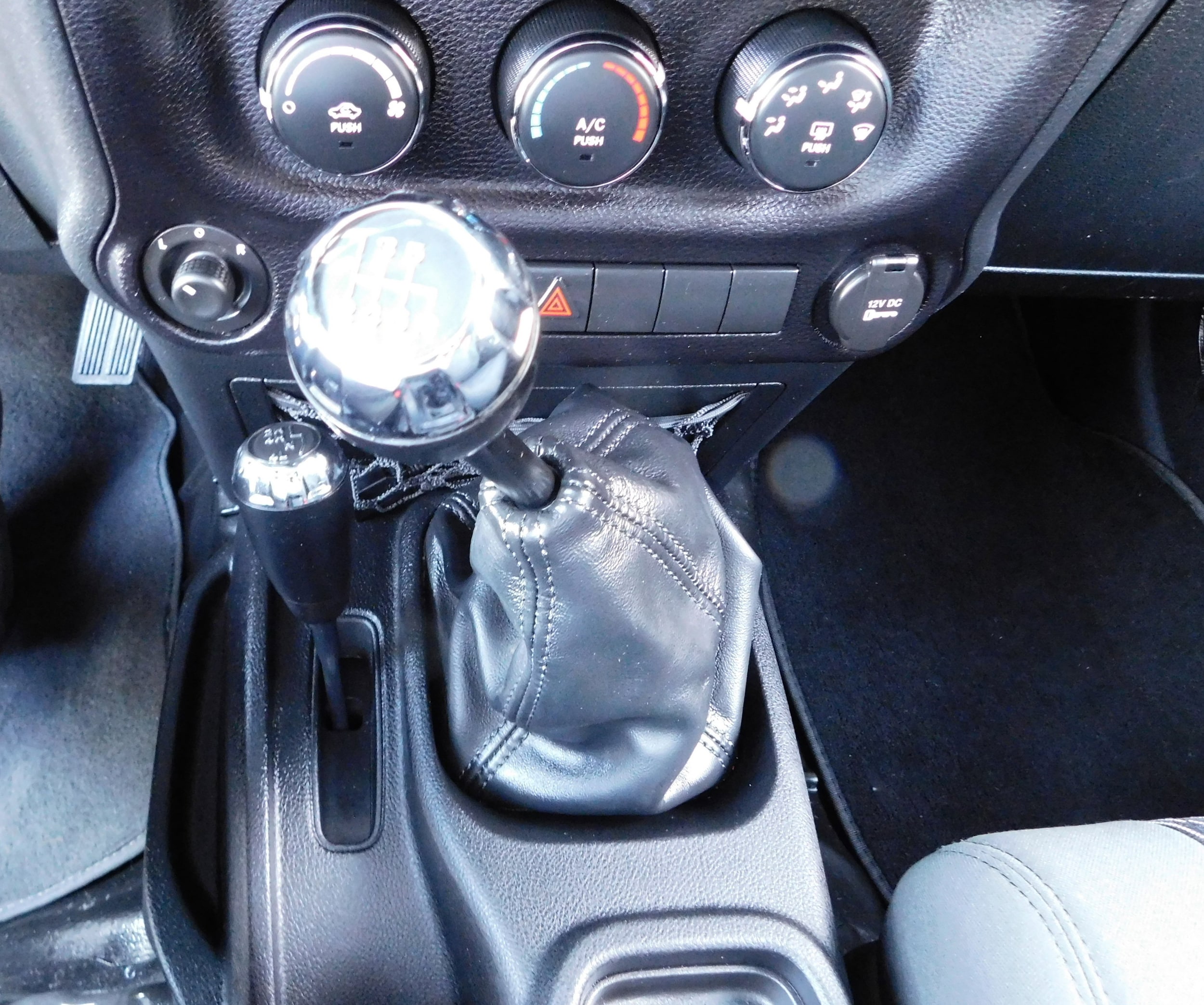 2012 Jeep Wrangler Sport - Photo 13