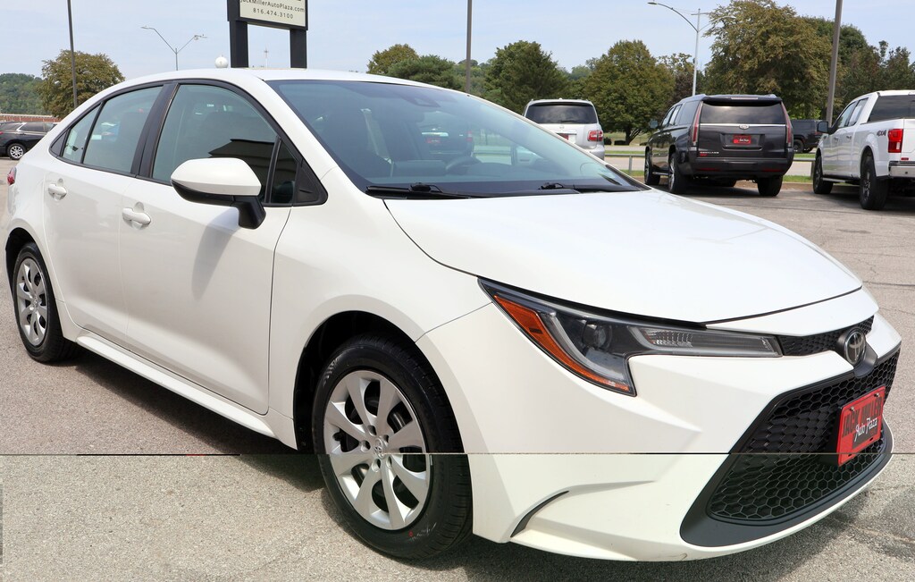 Used 2021 Toyota Corolla LE Sedan