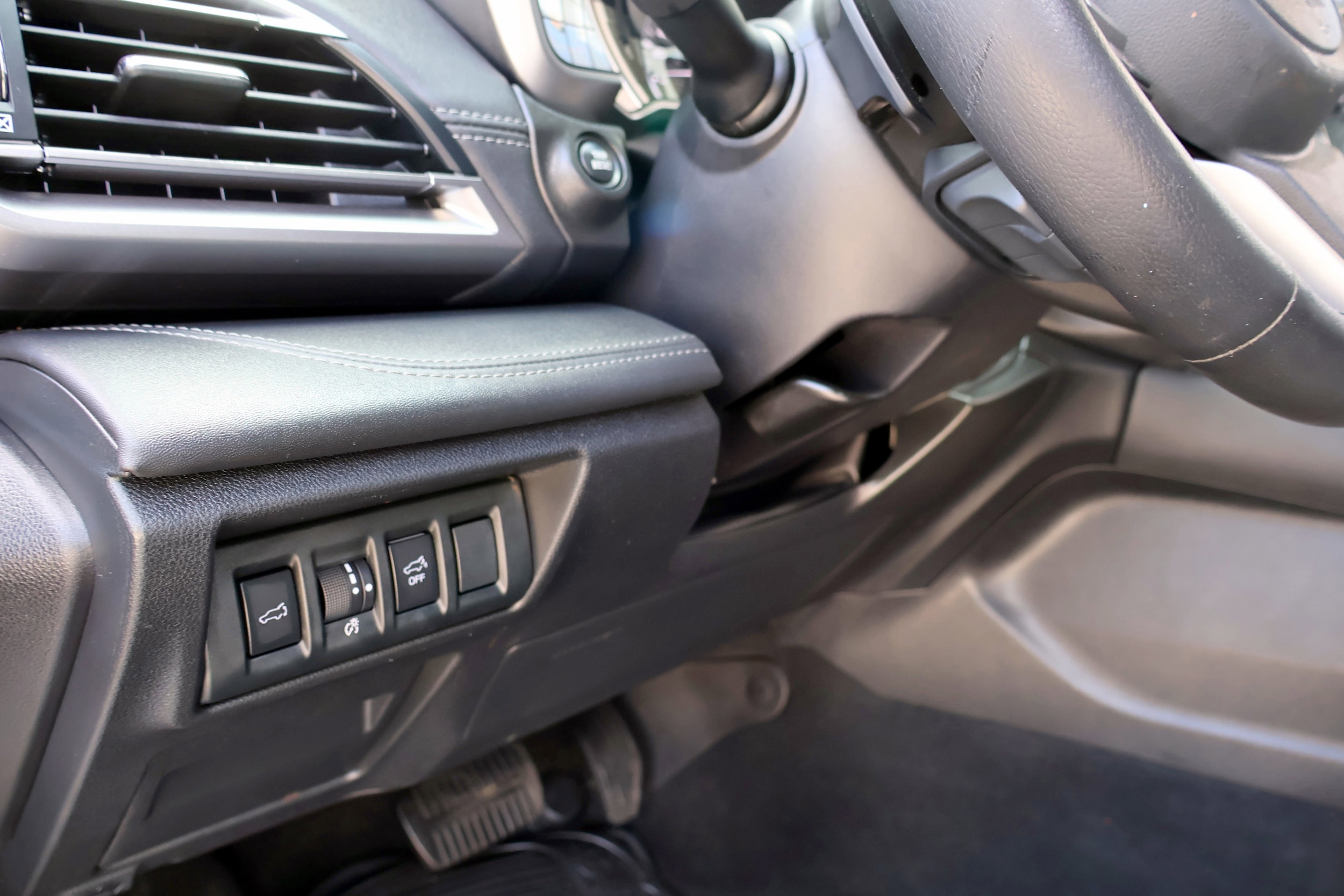 2022 Subaru Outback Limited - Photo 13