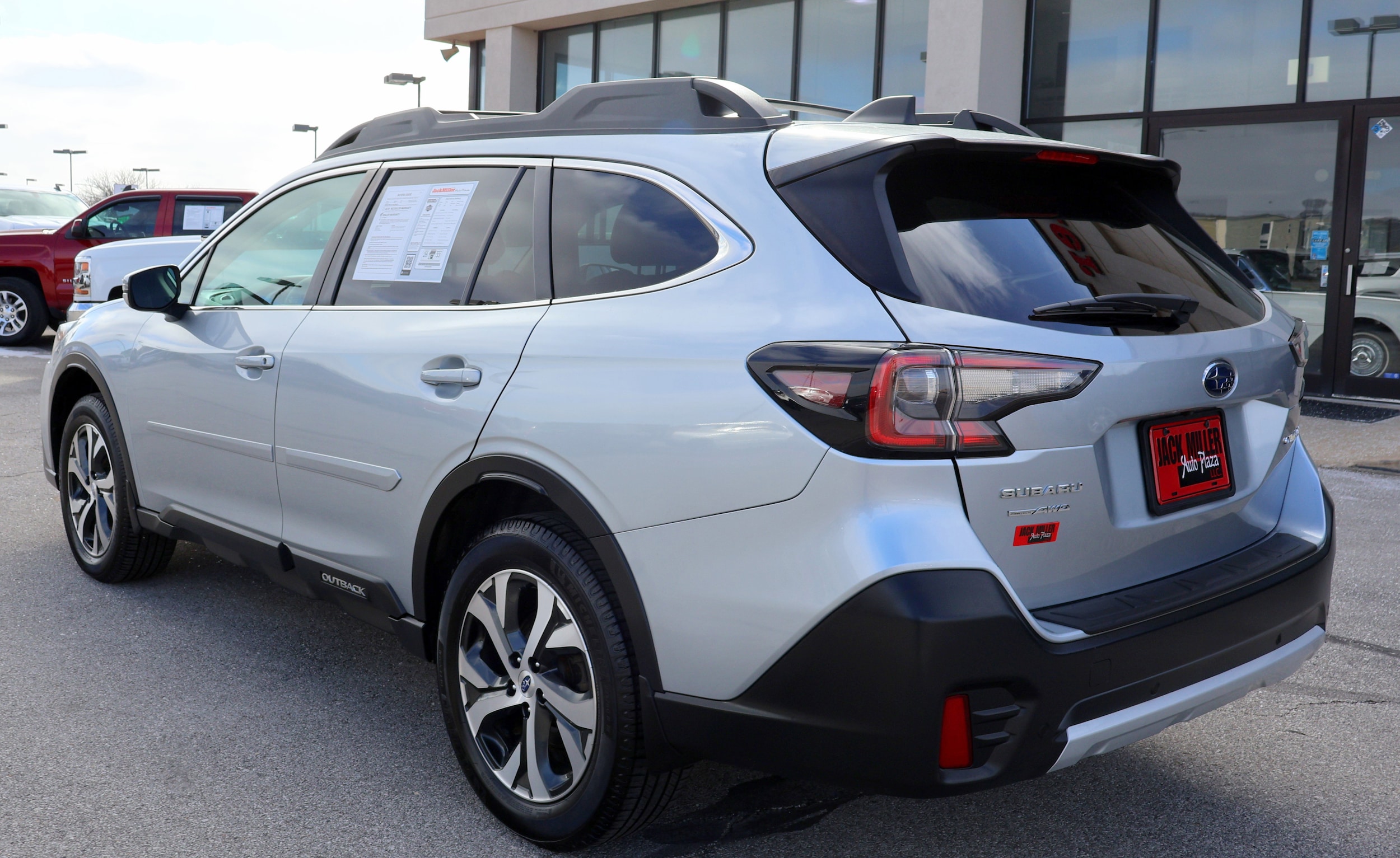2022 Subaru Outback Limited - Photo 11