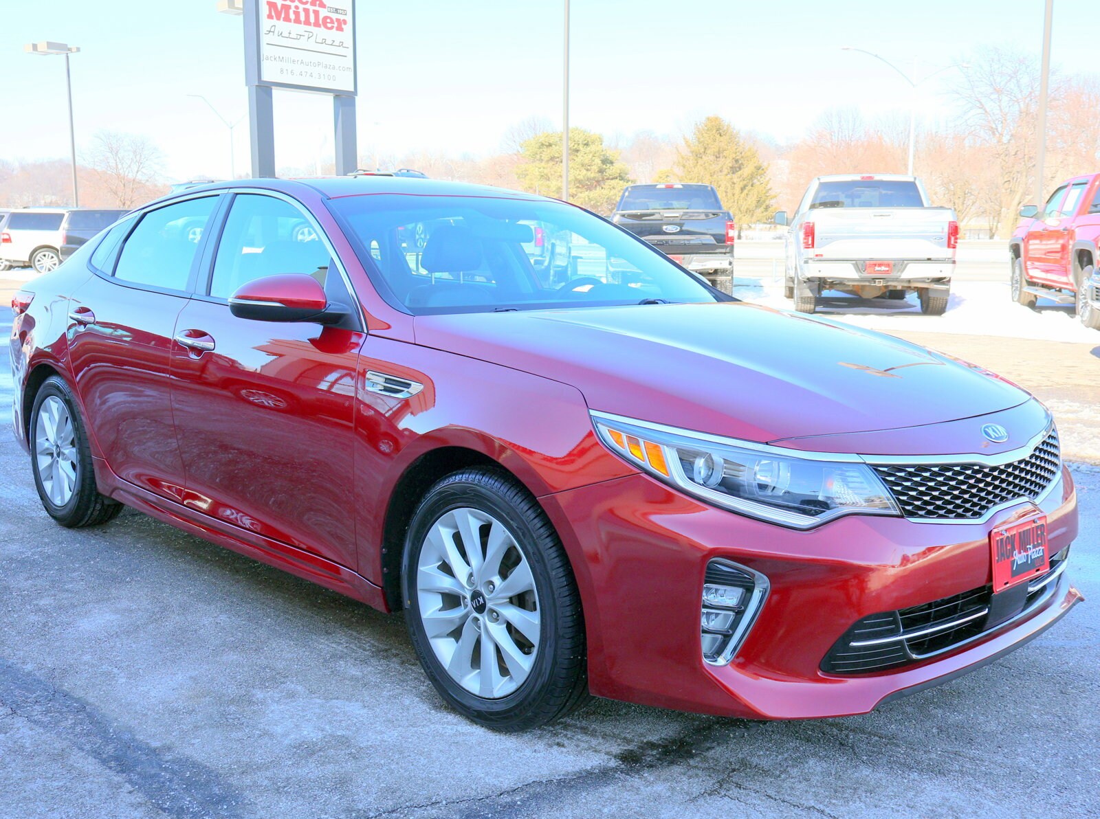 2018 Kia Optima S photo 3