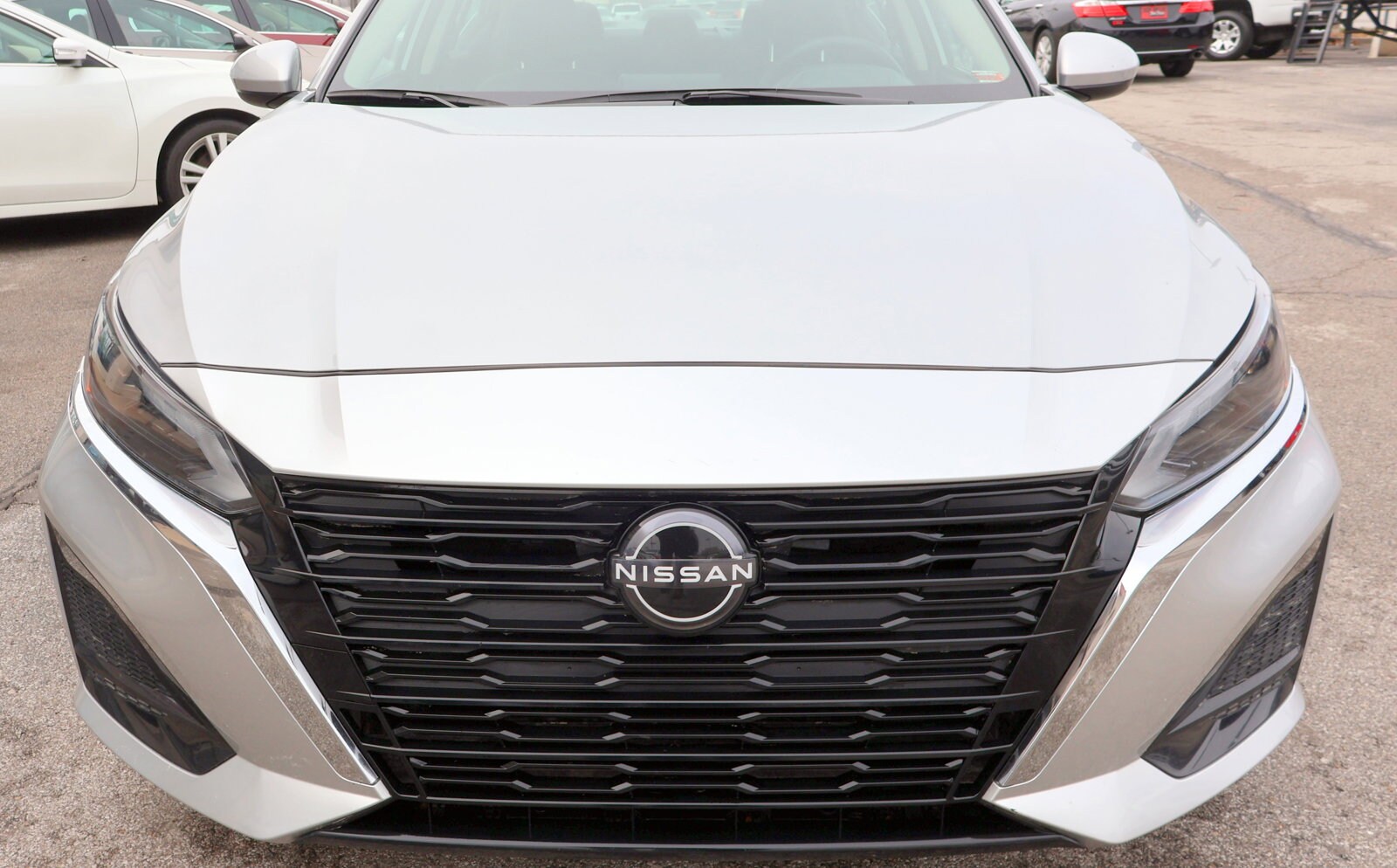 2023 Nissan Altima 2.5 SV photo 2