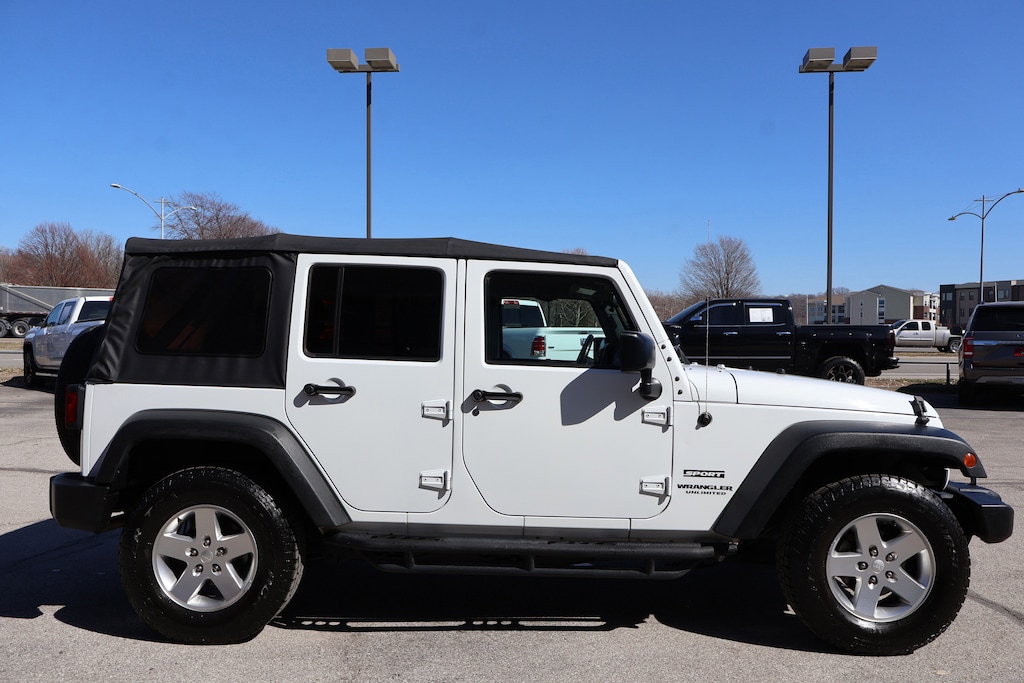 Used 2015 Jeep Wrangler Unlimited Sport 4x4 SUV