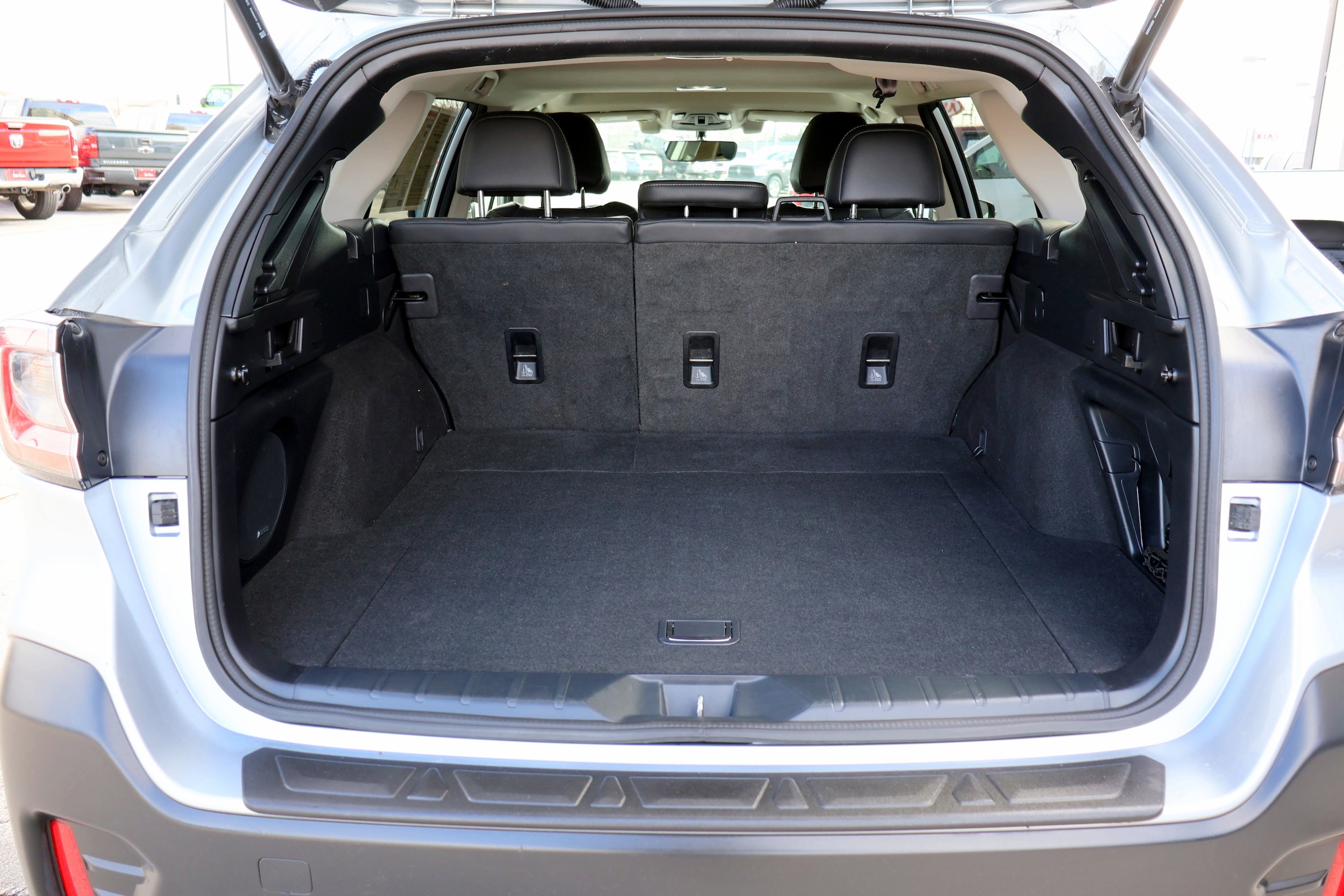 2022 Subaru Outback Limited - Photo 7