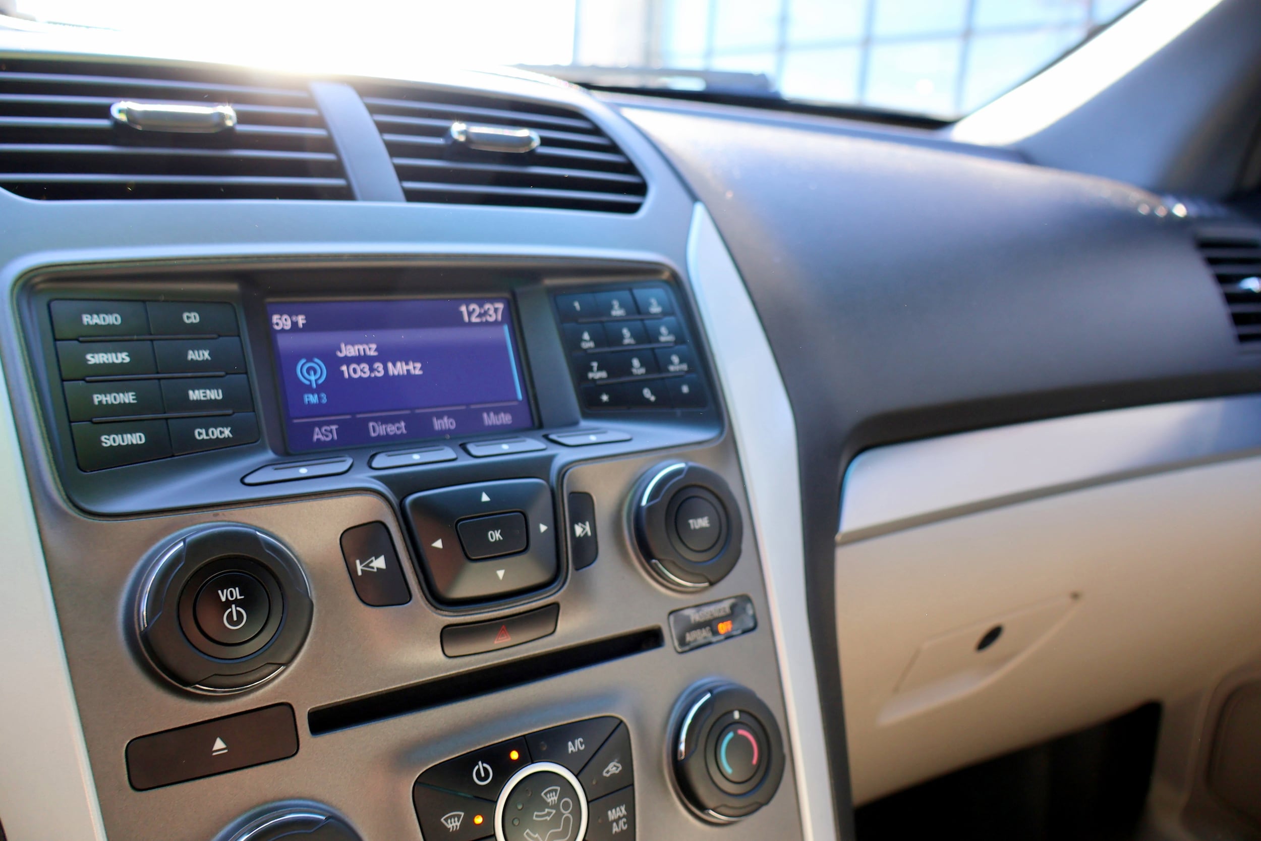 2015 Ford Explorer Base - Photo 19