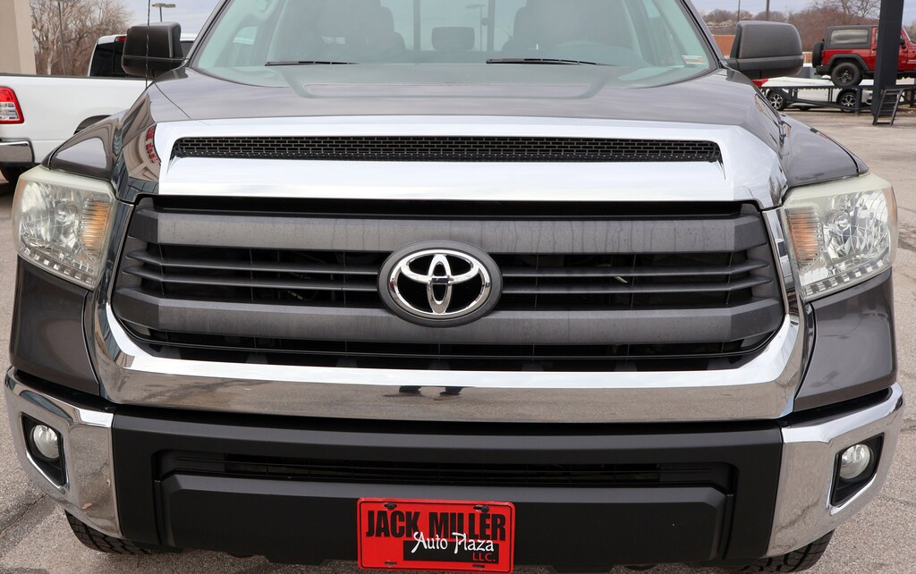 Used 2014 Toyota Tundra 4x4 SR5 5.7L V8 FFV 26 Truck Double Cab