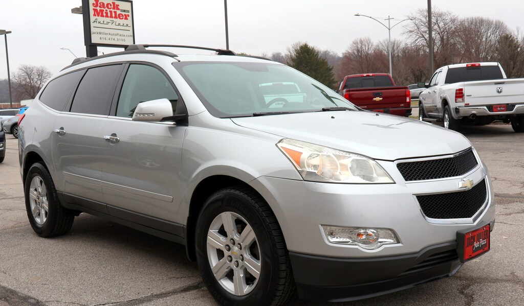 Used 2011 Chevrolet Traverse 1LT SUV