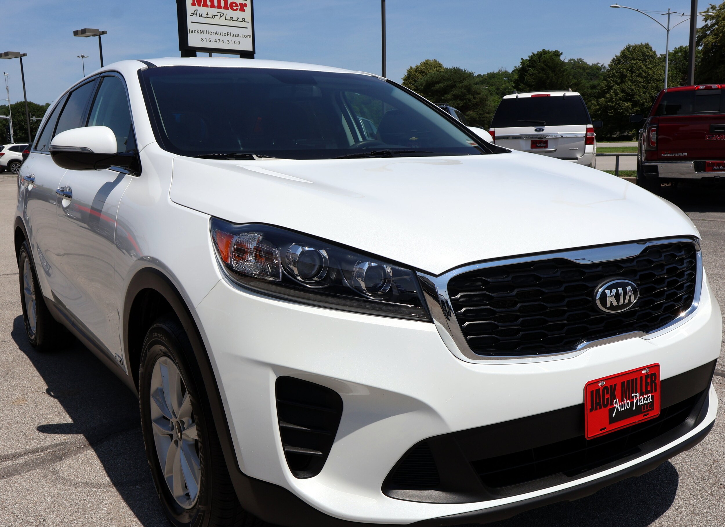 2020 Kia Sorento LX photo 3