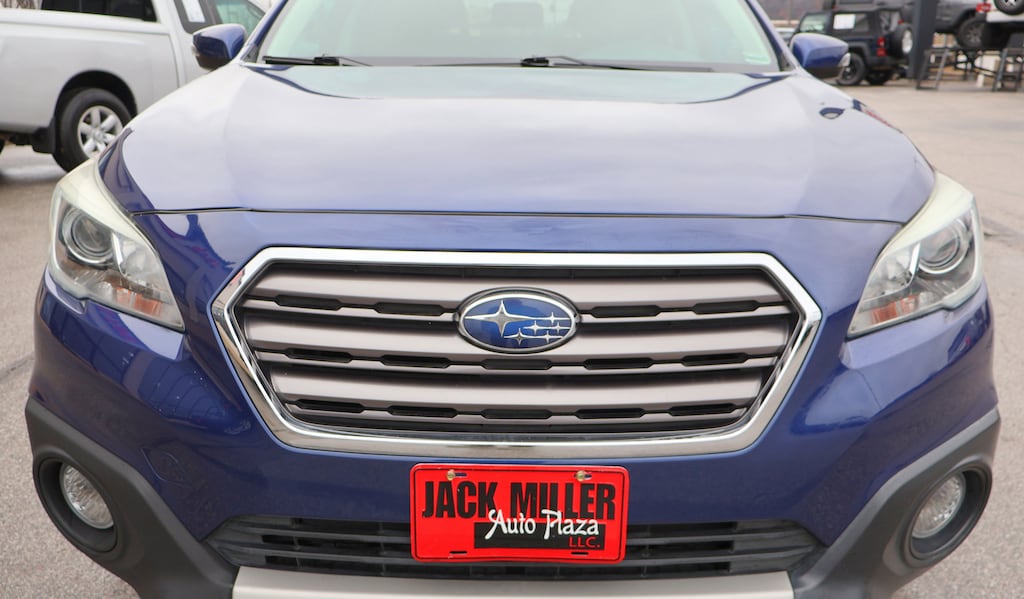 Used 2017 Subaru Outback 2.5i Touring with Starlink SUV