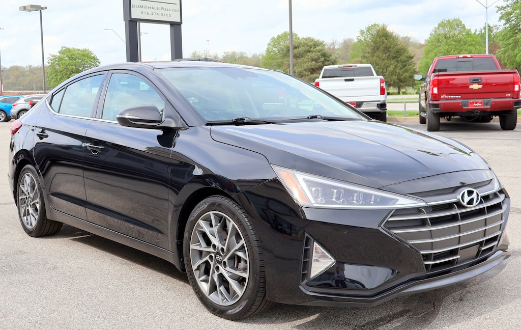 Used 2020 Hyundai Elantra Limited Sedan