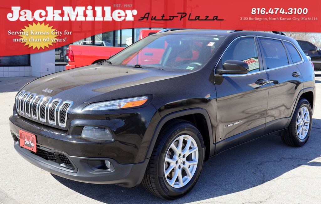 Used 2018 Jeep Cherokee Latitude FWD SUV