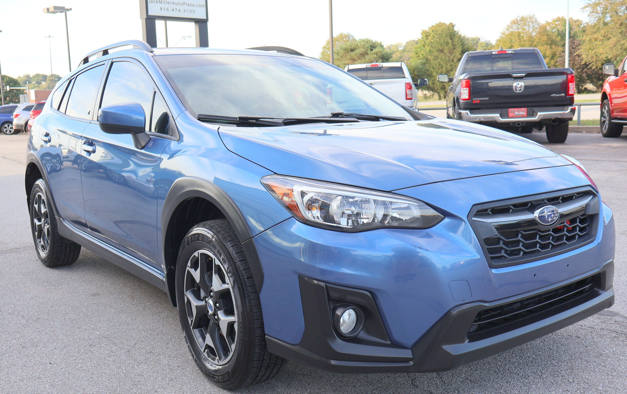 2018 Subaru Crosstrek 2.0i Premium photo 3