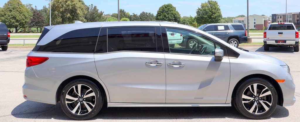 Used 2020 Honda Odyssey Elite Van