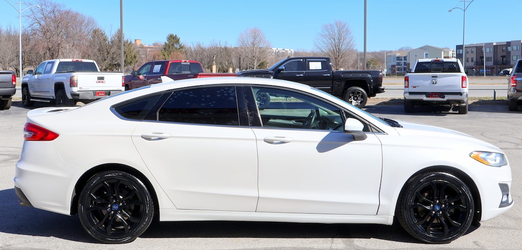 Used 2019 Ford Fusion SE Sedan