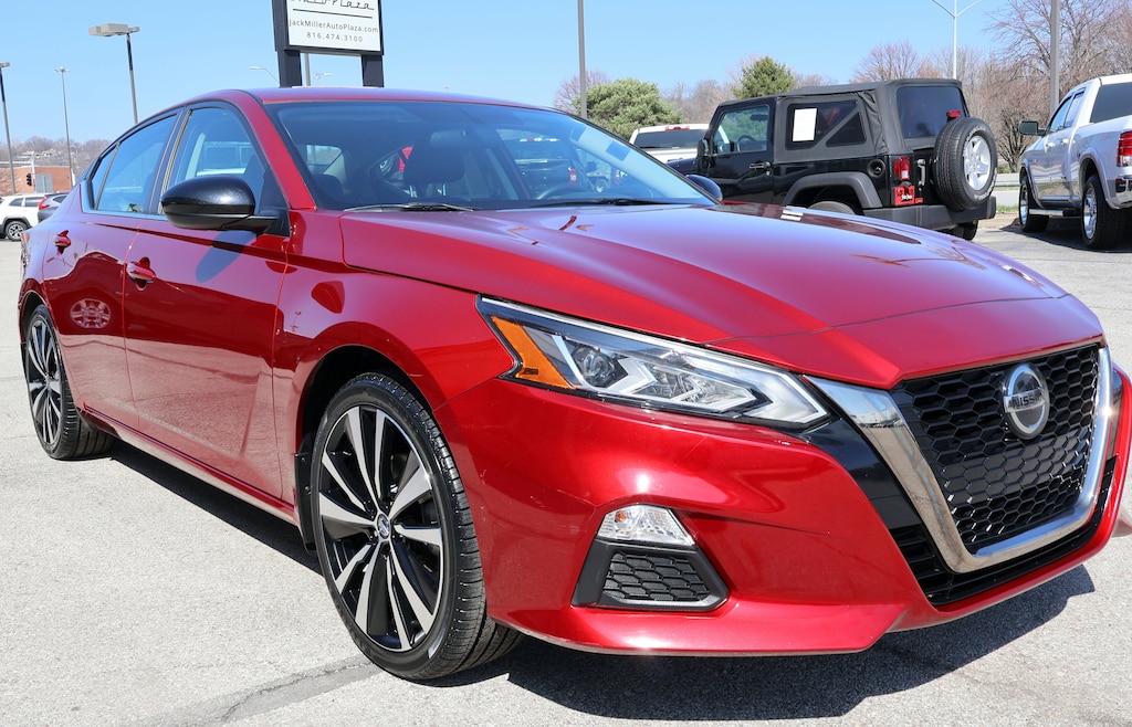Used 2019 Nissan Altima 2.5 SR Sedan