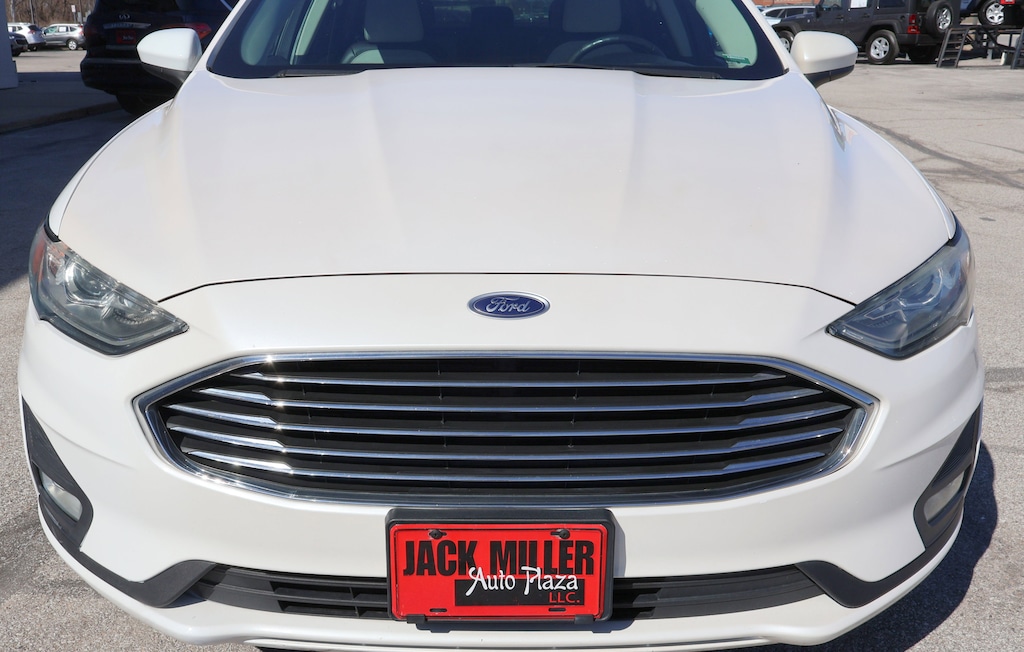 Used 2019 Ford Fusion SE Sedan