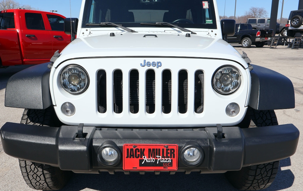 Used 2015 Jeep Wrangler Unlimited Sport 4x4 SUV