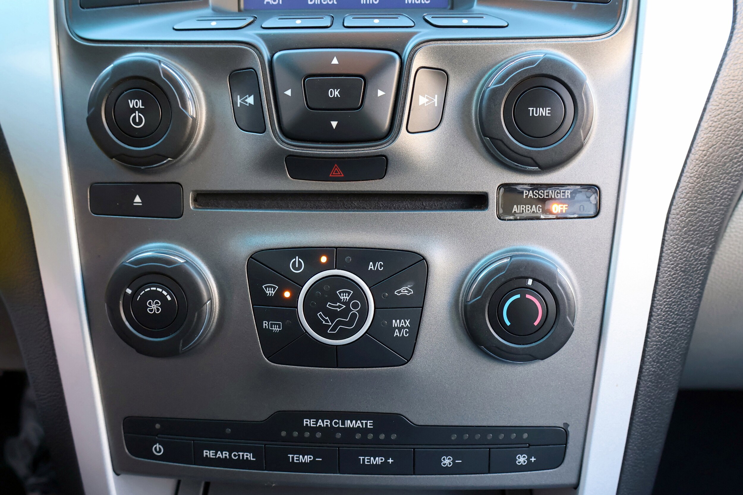 2015 Ford Explorer Base - Photo 20