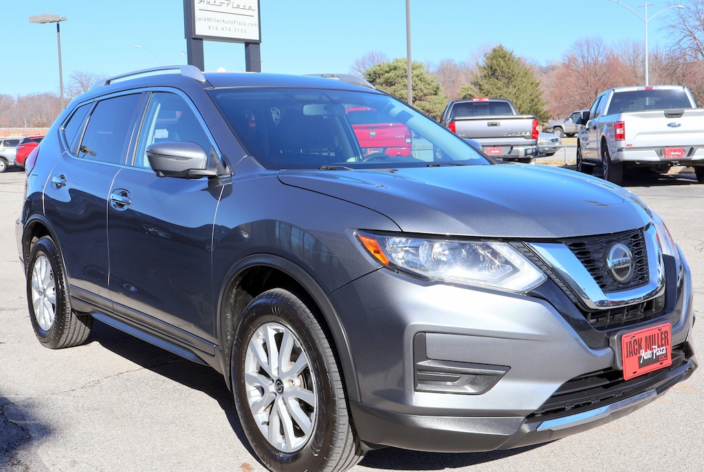 Used 2018 Nissan Rogue SV SUV