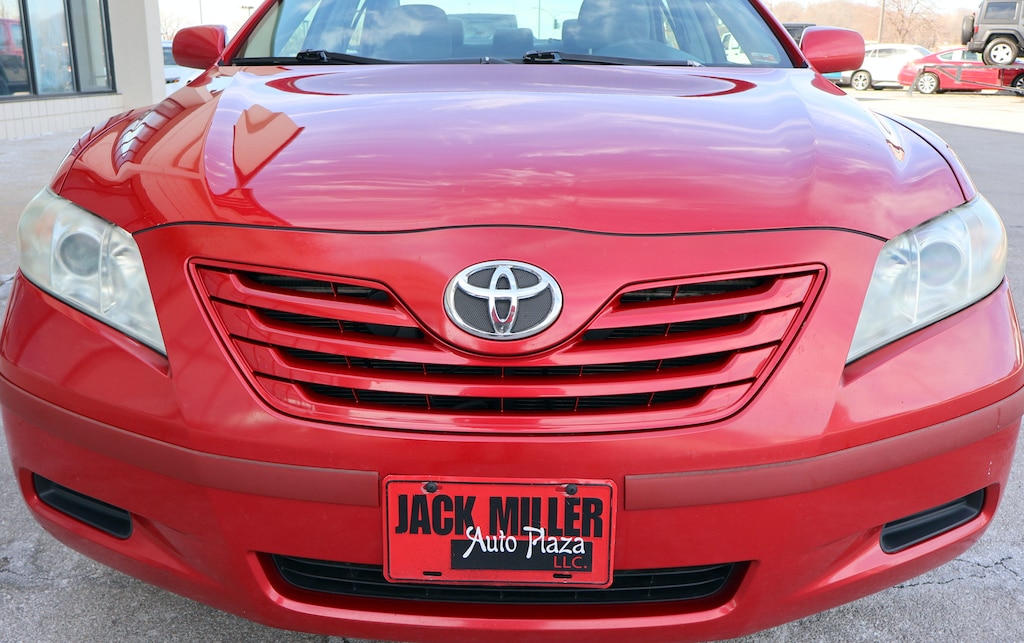 Used 2009 Toyota Camry LE Sedan