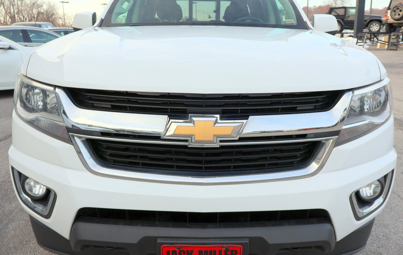 2019 Chevrolet Colorado LT photo 2