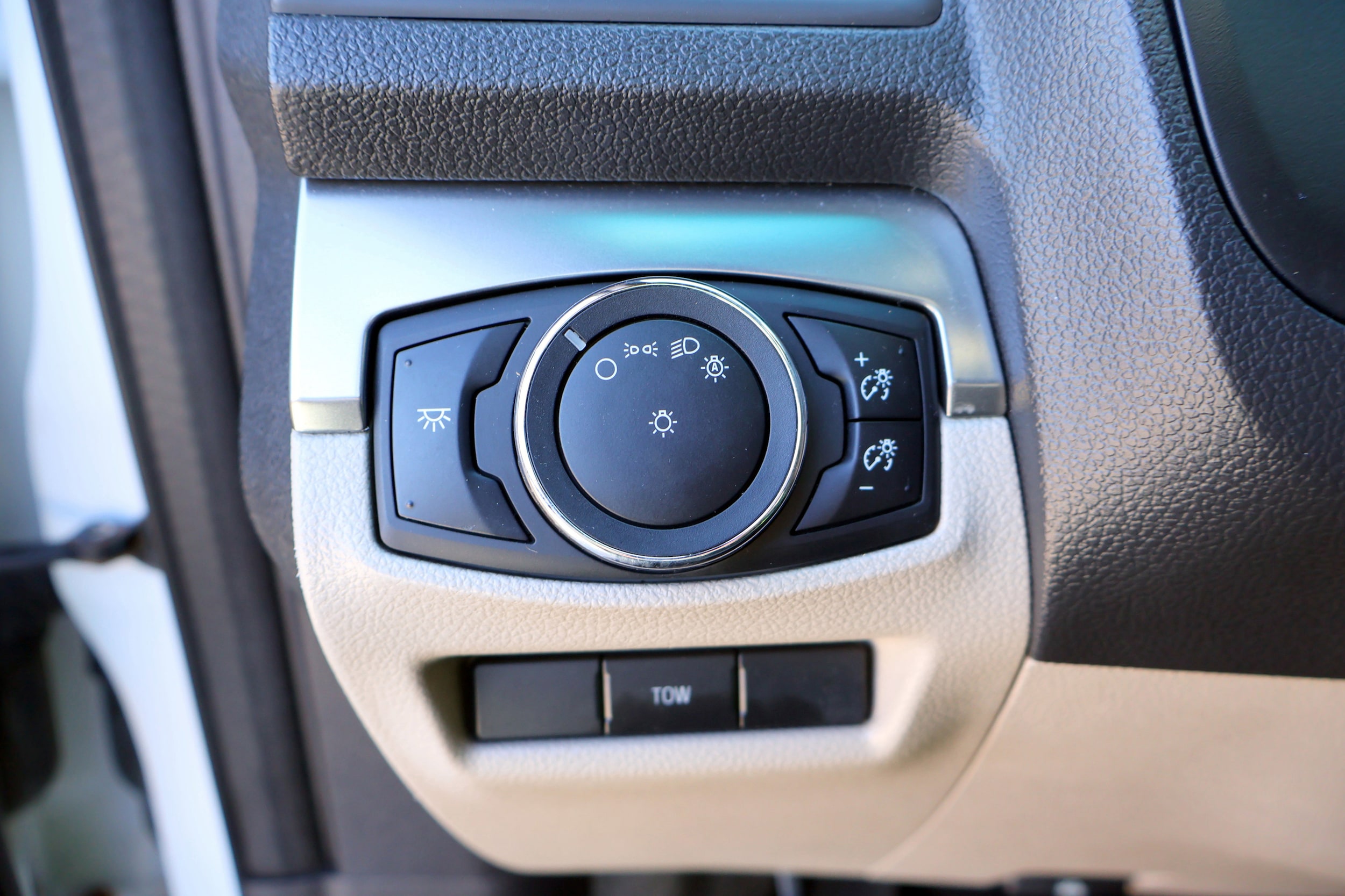2015 Ford Explorer Base - Photo 14