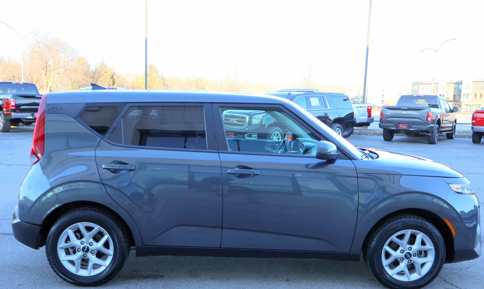 2022 Kia Soul LX photo 4