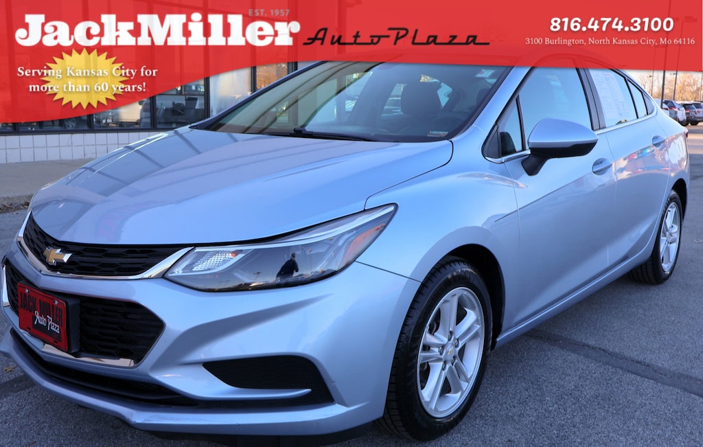 Used 2017 Chevrolet Cruze LT Auto Sedan