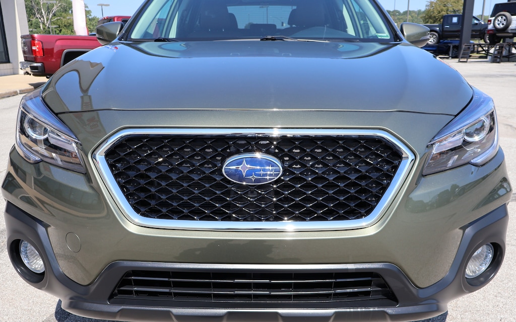 Used 2018 Subaru Outback 3.6R Touring with Starlink SUV
