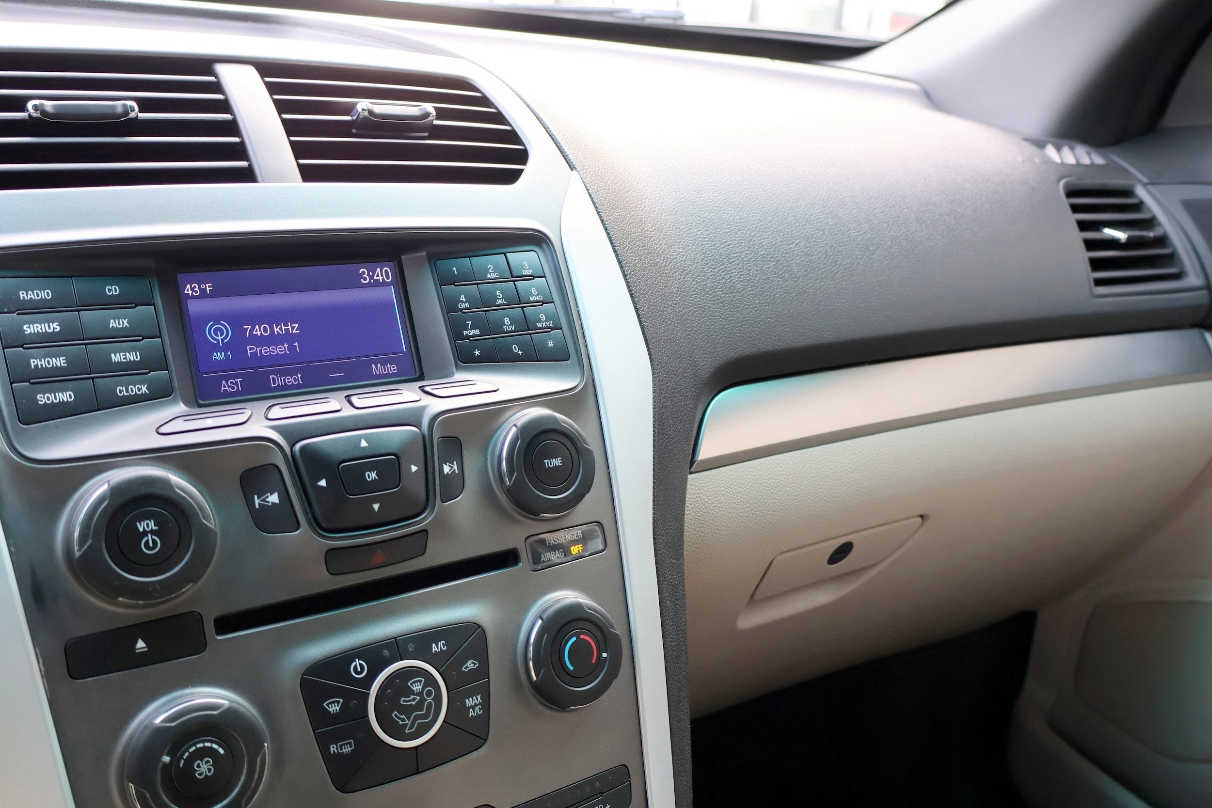 2015 Ford Explorer Base - Photo 16