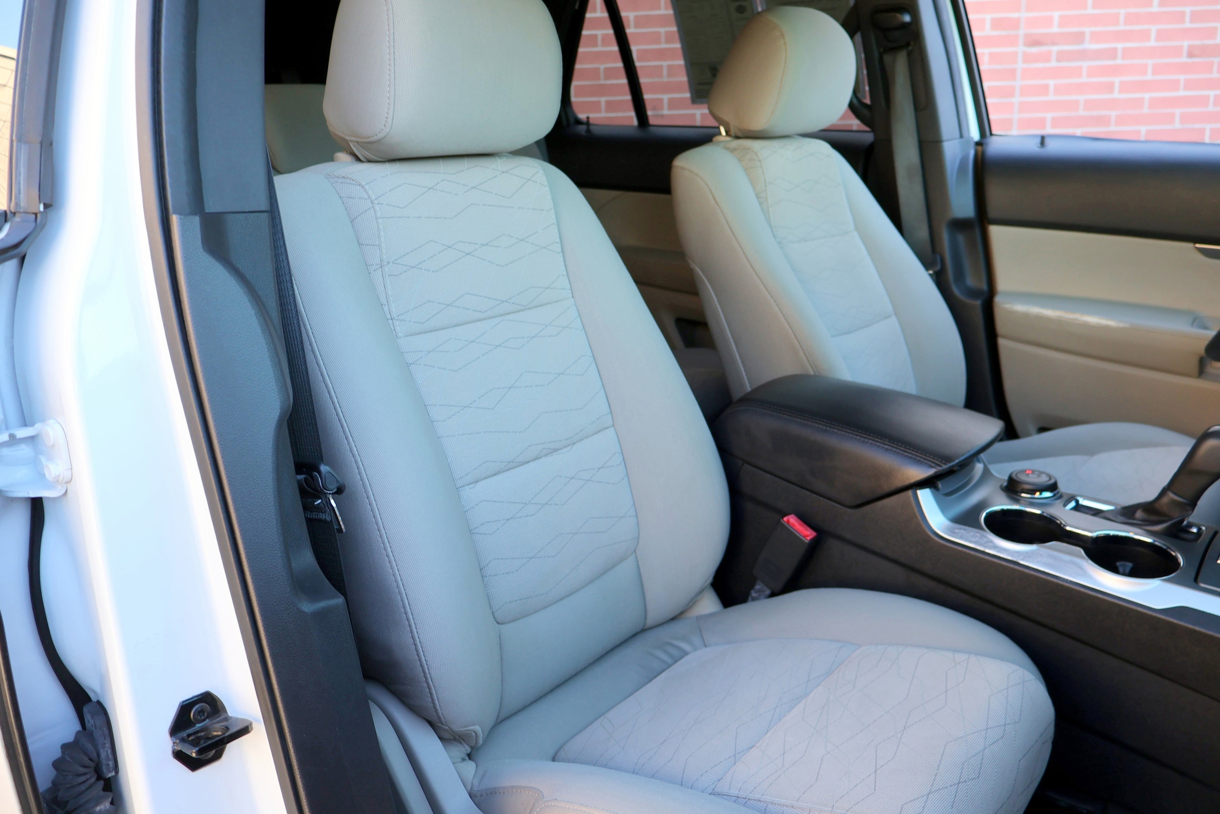 2015 Ford Explorer Base - Photo 12