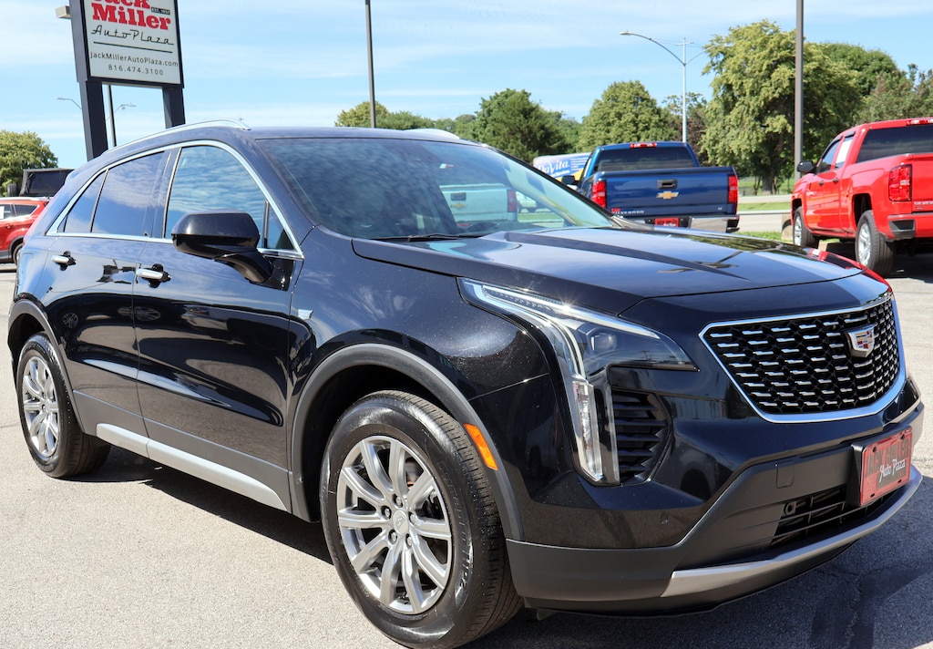 Used 2019 CADILLAC XT4 Premium Luxury SUV
