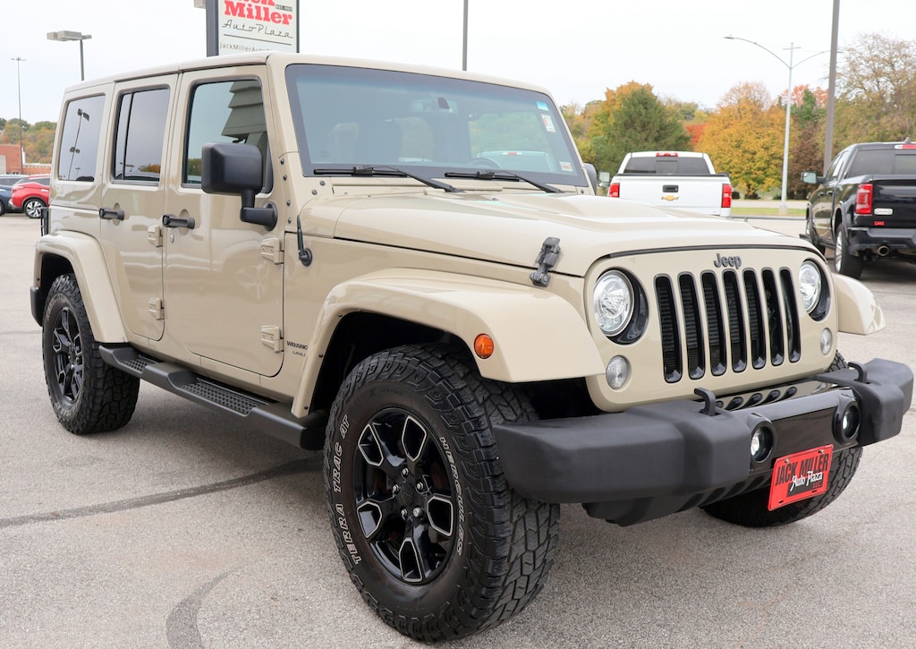 Used 2018 Jeep Wrangler JK Unlimited Sahara 4x4 SUV