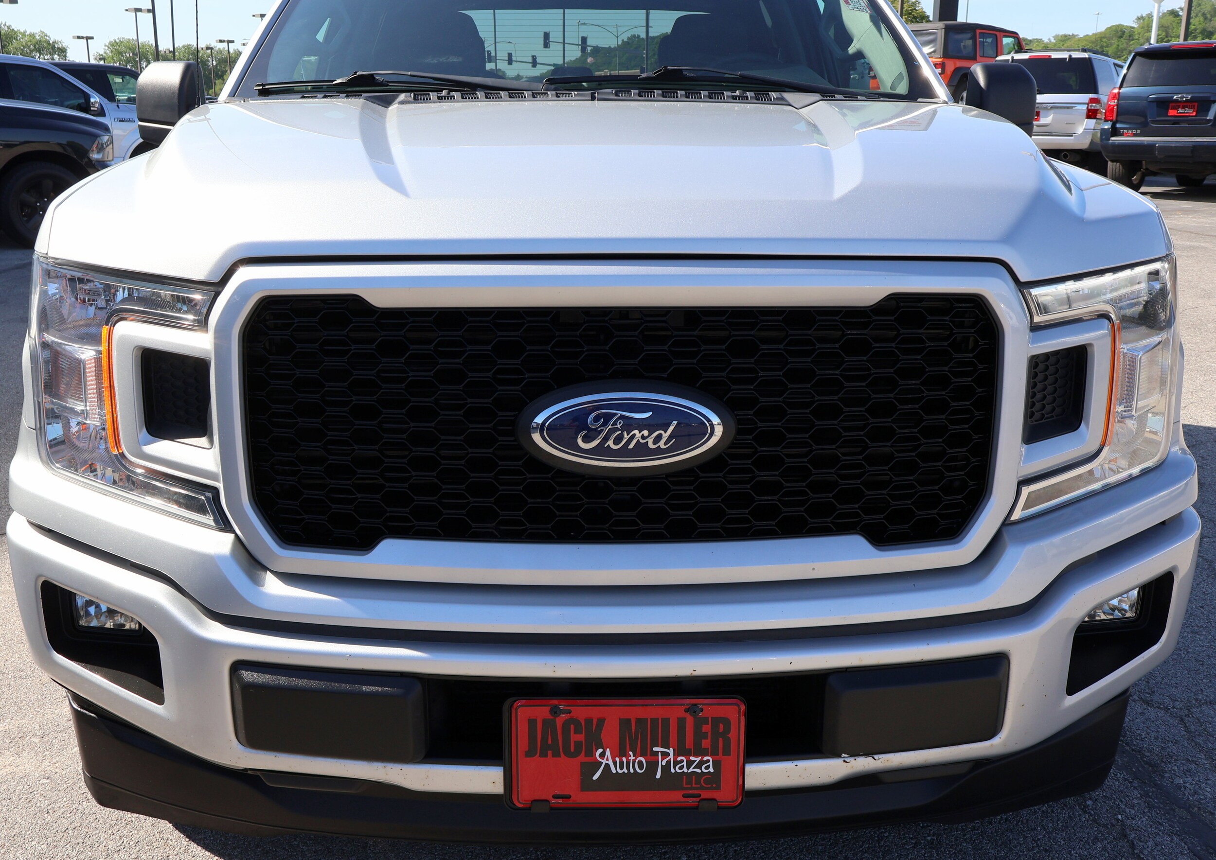2019 Ford F-150 photo 2