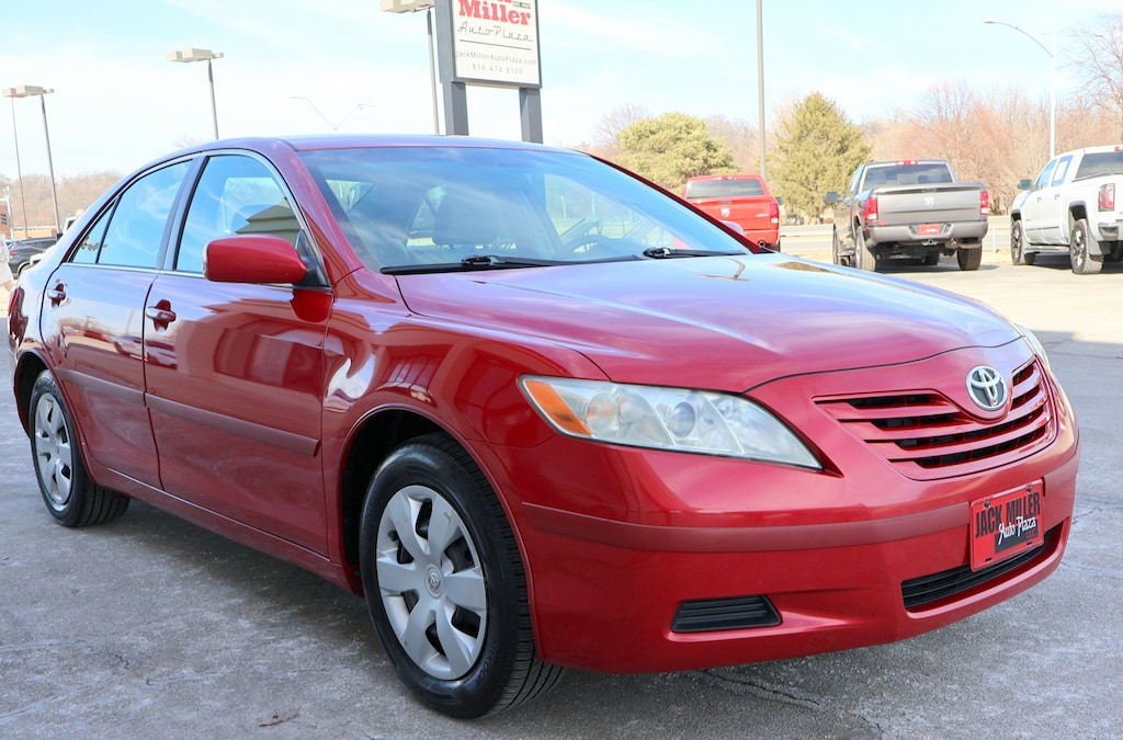 Used 2009 Toyota Camry LE Sedan