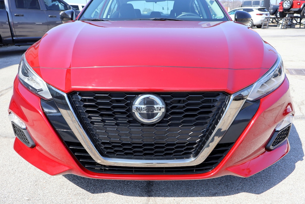 Used 2019 Nissan Altima 2.5 SR Sedan