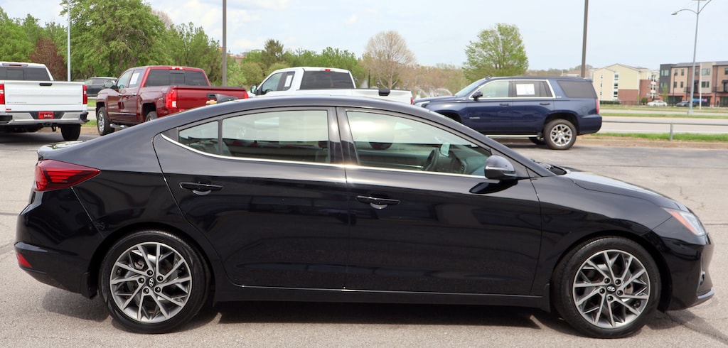 Used 2020 Hyundai Elantra Limited Sedan