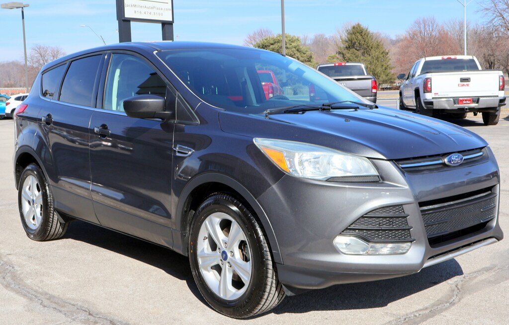 Used 2015 Ford Escape SE SUV