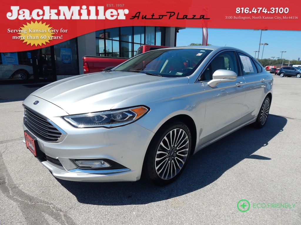 Used 2017 Ford Fusion SE Sedan
