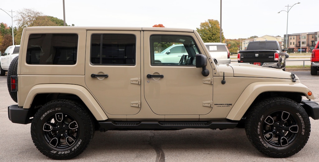 Used 2018 Jeep Wrangler JK Unlimited Sahara 4x4 SUV