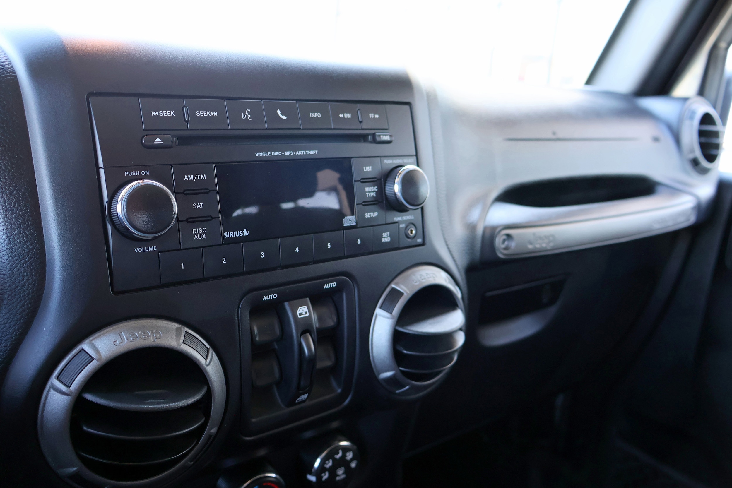 2017 Jeep Wrangler Unlimited Sport S - Photo 16