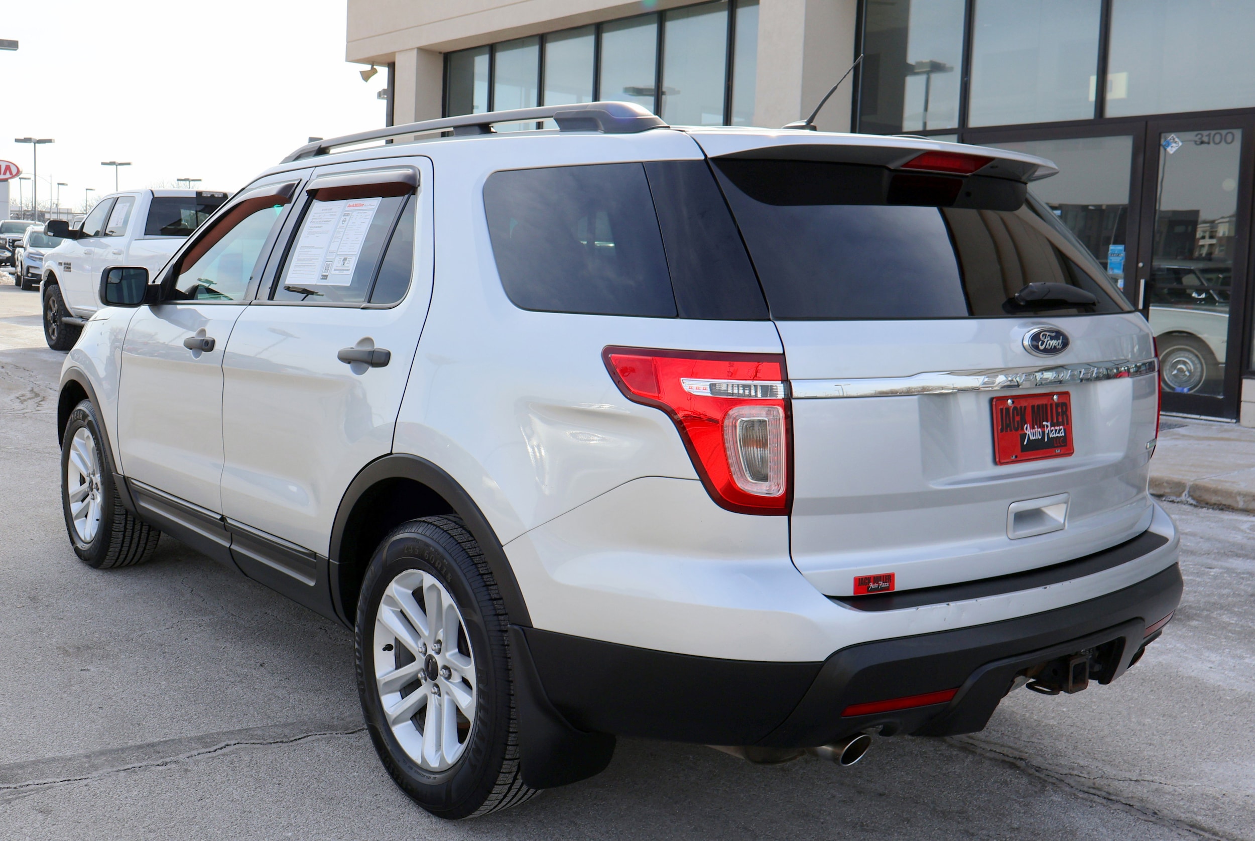 2015 Ford Explorer Base - Photo 8