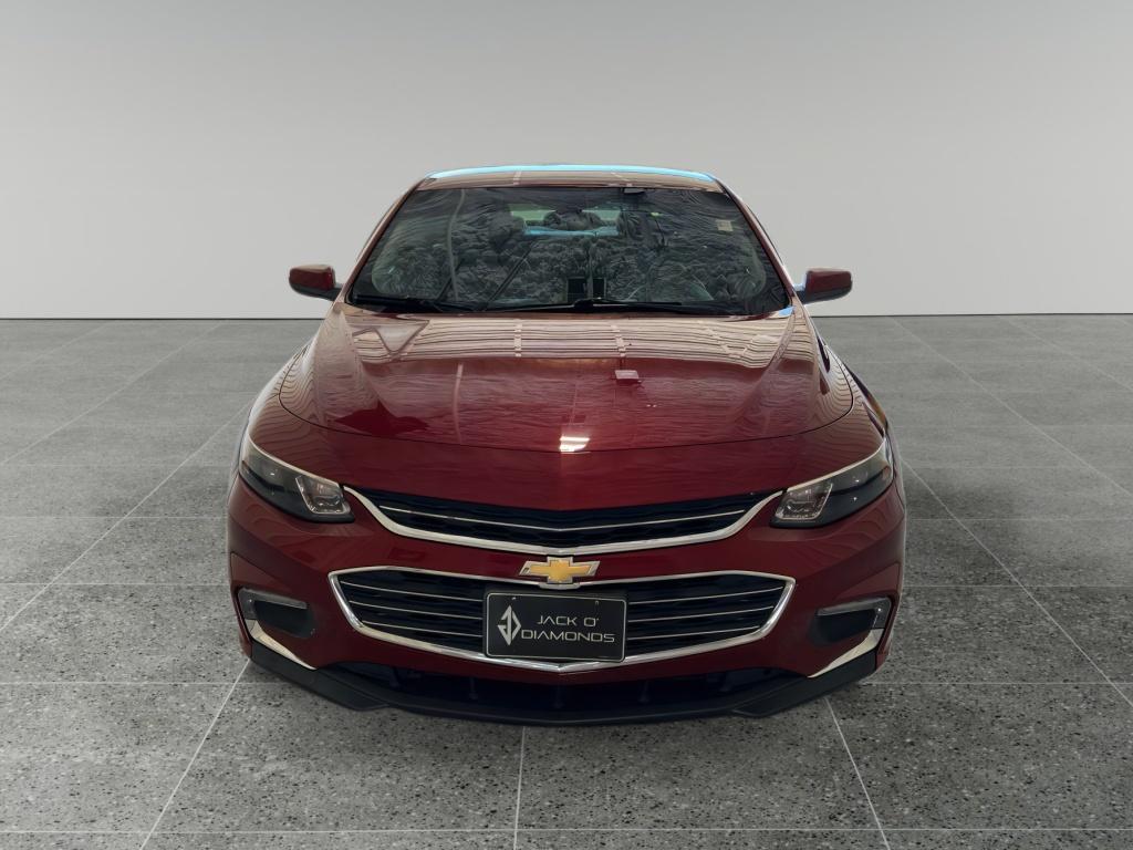 Used 2018 Chevrolet Malibu 1LT with VIN 1G1ZD5ST4JF211032 for sale in Tyler, TX