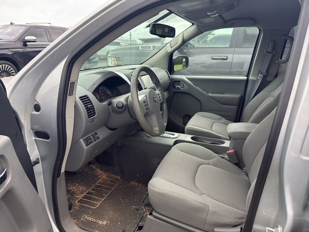 Used 2021 Nissan Frontier SV Crew Cab