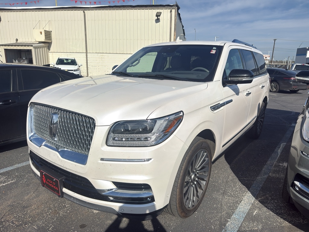 2019 Lincoln Navigator Reserve's photo