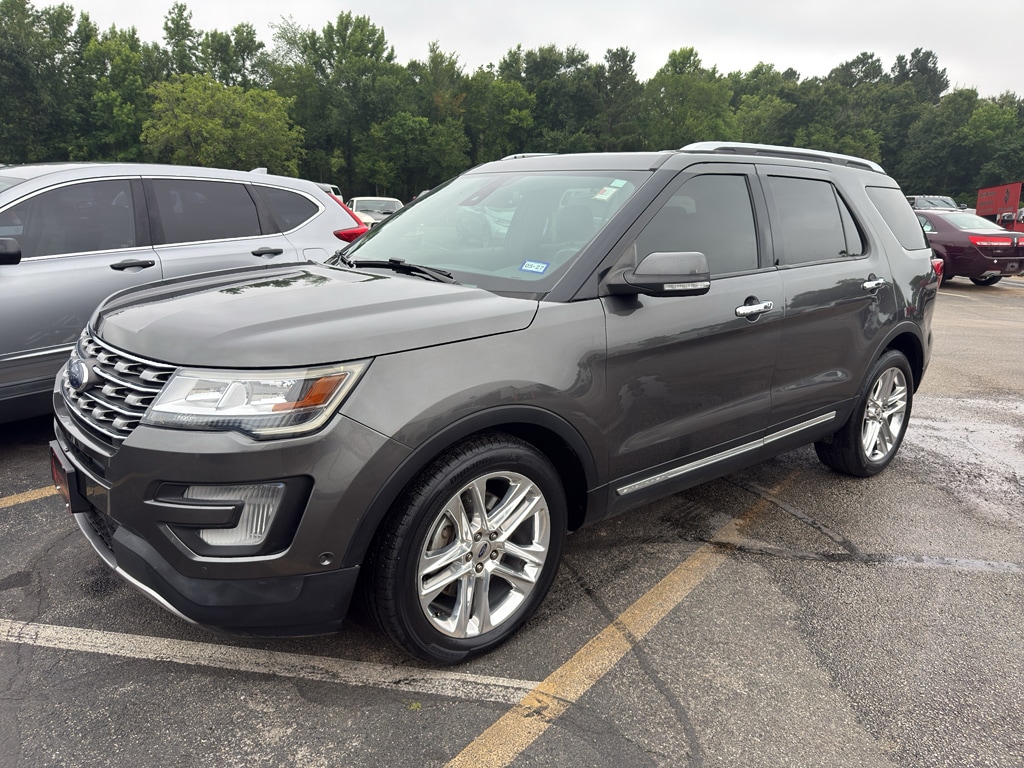 2017 Ford Explorer Limited FWD's photo