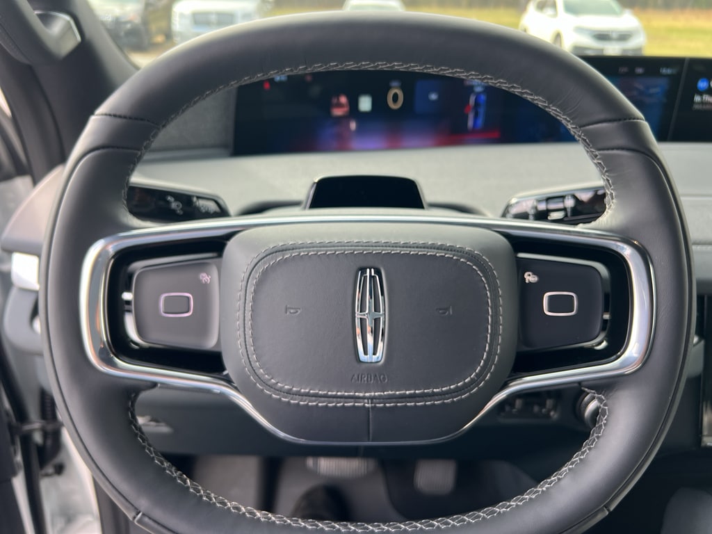 2025 Lincoln Navigator Reserve L - Photo 11