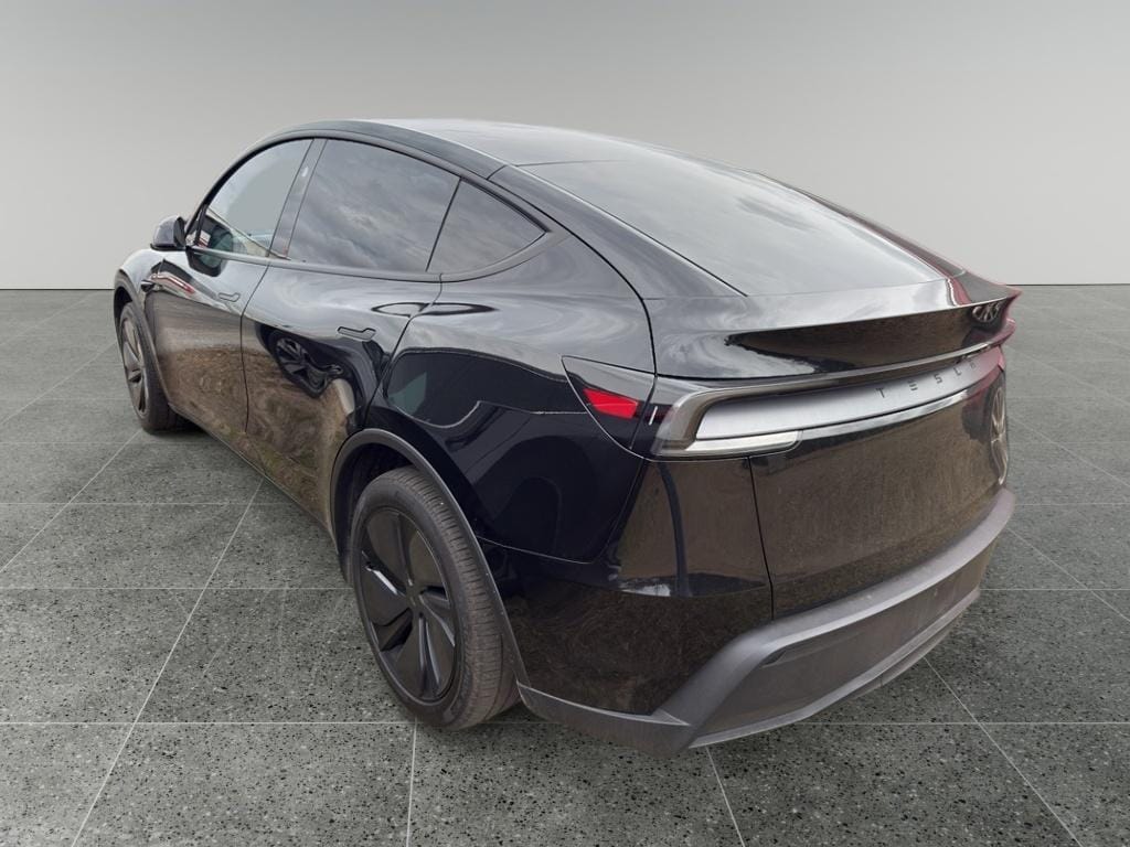 Used 2026 Tesla Model Y Long Range with VIN 7SAYGDED4TA492314 for sale in Tyler, TX