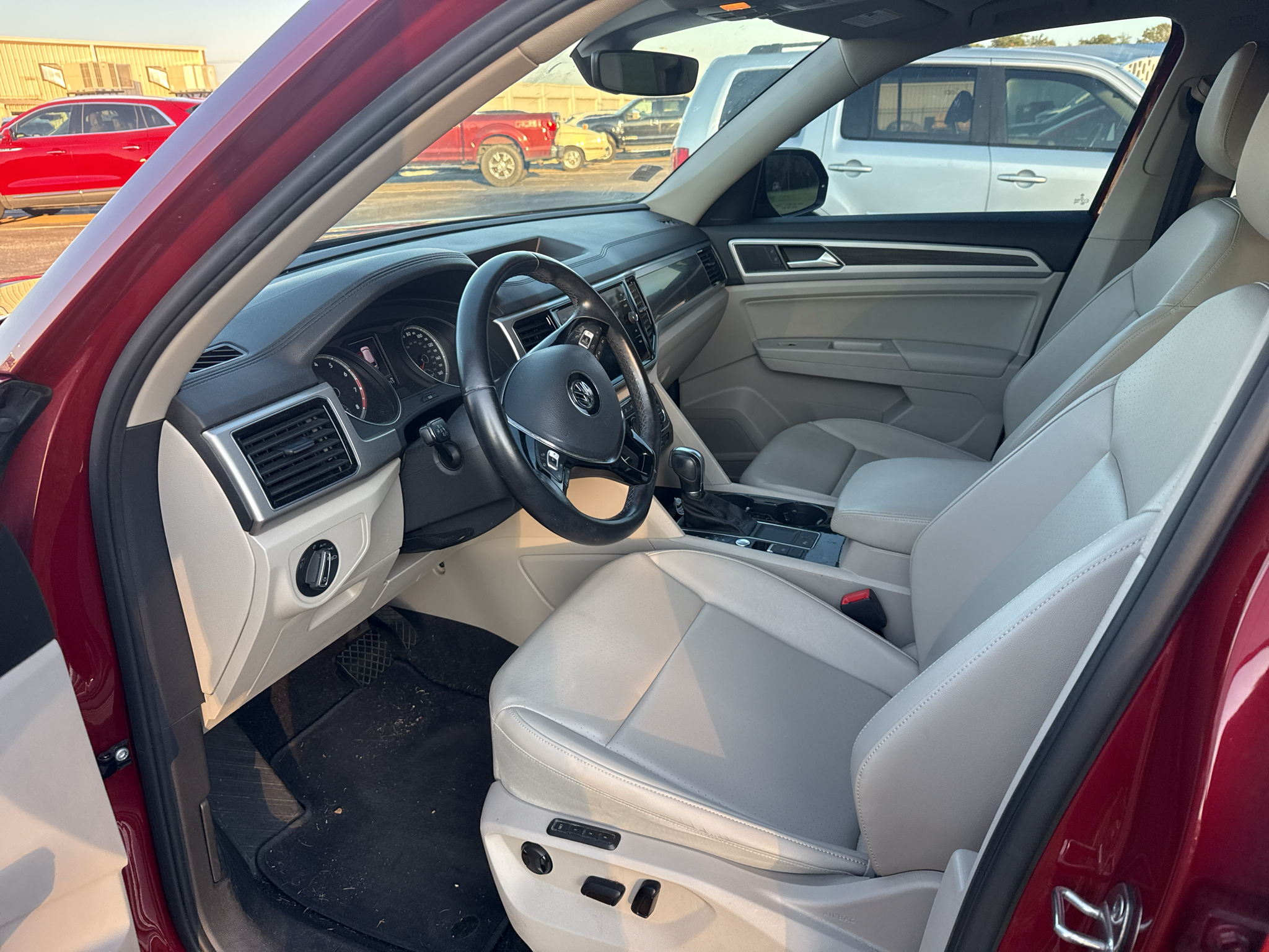 Used 2018 Volkswagen Atlas 3.6L V6 SEL Sport Utility