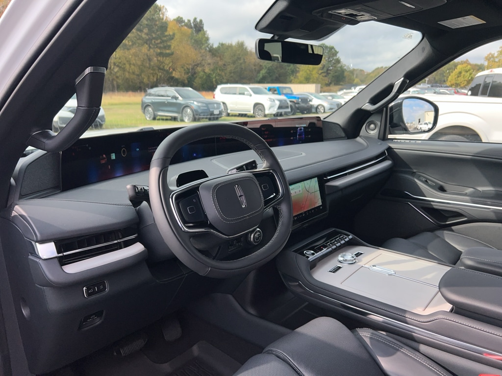 2025 Lincoln Navigator Reserve L - Photo 8